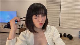 首度到婆家圍爐！KIMIKO遭婆婆問這句　全場凍結3秒（圖／翻攝自KIMIKO臉書）