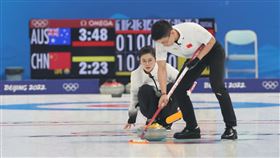 ▲范蘇圓、凌智在冰壺奪下中國冬奧首勝。（圖／路透社／達志影像）