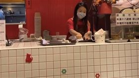  陶晶瑩打工（圖／翻攝自李李仁臉書）