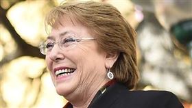 智利,經濟部長,充氣娃娃,塞斯佩德斯,Luis FelipeCespedes,巴舍萊,Michelle Bachelet
（圖／翻攝自巴舍萊推特）