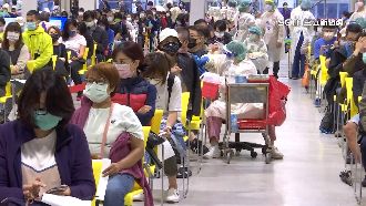 春節最後一天！疫苗隨到隨打站人潮多