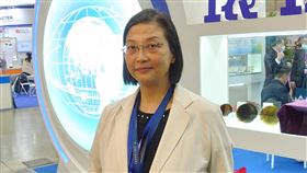 徐秀蘭：環球晶明年化合物半導體產能倍增環球晶董事長徐秀蘭22日出席國際光電大展，她說環球晶明年碳化矽（SiC）及氮化鎵（GaN）化合物半導體產能將同步倍增。中央社記者張建中攝  110年12月22日