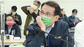 立委考察三接  鄭運鵬：若未破壞藻礁盼支持立法院社福衛環委員會1日前往考察觀塘工業區開發及第三天然氣接收站，民進黨立委鄭運鵬（前）表示，若未破壞藻礁生態希望在野黨轉而支持政府政策。中央社記者吳睿騏桃園攝  110年12月1日