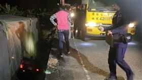 名間鄉婦人開車翻落木瓜園，送醫不治。（圖／翻攝畫面）