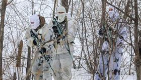 美國最新軍事情報評估，俄羅斯一旦發動攻勢，烏克蘭首都基輔可能幾天內就會淪陷，多達5萬平民非死即傷。圖為俄羅斯軍人。（圖／翻攝自facebook.com/mod.mil.rus）
