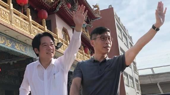 屏東縣開戰！鍾佳濱秀賴清德推薦信
