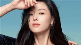 全智賢。（圖／翻攝自全智賢IG）