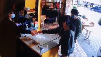 誤以為沒中丟掉　買刮刮樂情侶找到了