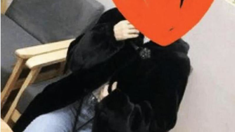穿貂皮大衣被轟　回1句話家長全沉默