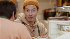 4_趙寅成獨自掌廚手忙腳亂（東森提供）