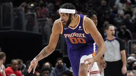 ▲麥基（JaVale McGee）投進三分球。（圖／美聯社／達志影像）