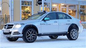 ▲Mercedes-Benz C-Class越野測試車（圖／翻攝自motor1）