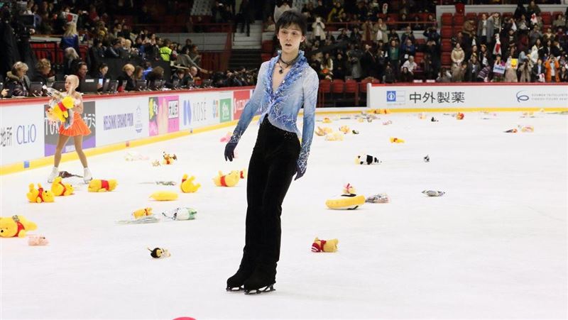 羽生結弦賽後維尼雨　上千玩偶去處曝