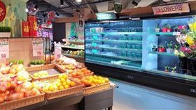 南港全聯旗艦店「菜和水果全空！」在地人曝真相：真的賣完。（圖／翻攝自我是南港人臉書）