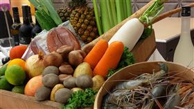 捷克在屏東12/2登場  滿滿在地味迎賓（2）「2021捷克在屏東」12月2日在縣民公園登場；屏東縣政府29日表示，將準備萬丹泰國蝦和東港烏魚子等在地食材，款待各國嘉賓。（屏東縣政府提供）中央社  110年11月29日