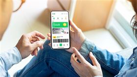 LINE Pay新版App取消一卡通MONEY行動支付服務LINE Pay 10日宣布，將於2月15日推出新版獨立App，其中一項重大變動為取消一卡通MONEY電子支付服務。（LINE Pay提供）