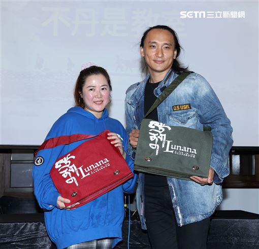 不丹是教室導演巴沃邱寧多傑製片賴梵耘