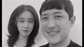 T-ARA朴芝妍手寫信宣布結婚！冬天嫁帥棒球選手。（圖／翻攝自朴芝妍ig）