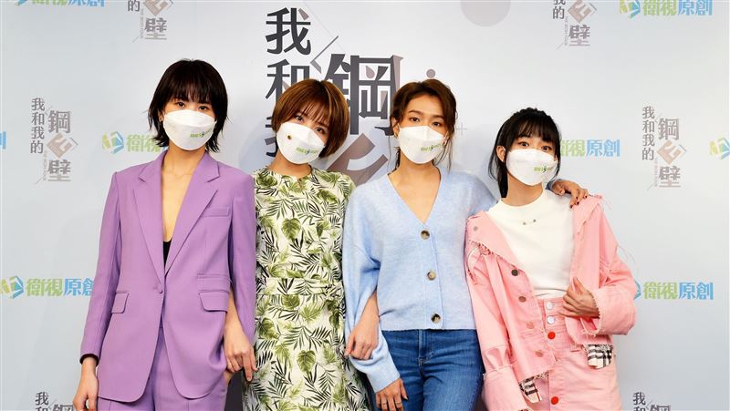 憾不能和爸同框　龍劭華愛女心插針