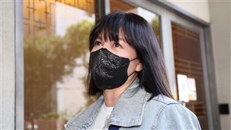 赴明金成靈堂　苗可麗淚喊玩笑開太大