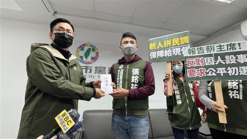 綠新北議員初選惹議　李敖子聲援