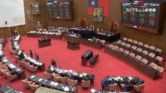 藍喊解禁福食改審查！綠籲別為反而反