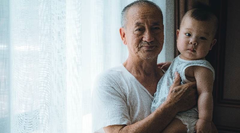 關於少子化台灣　 4 大燃眉問題！