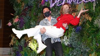 遭王瞳爺逼問婚禮進度　艾成鬆口回應