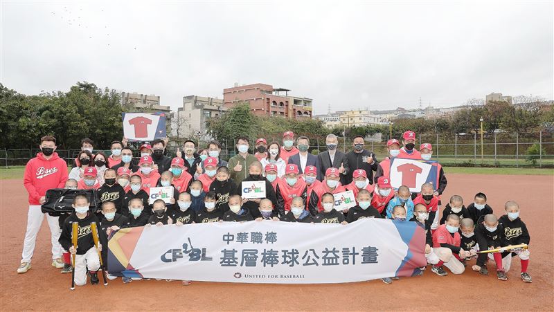 中職回饋基層   送愛到台中北勢