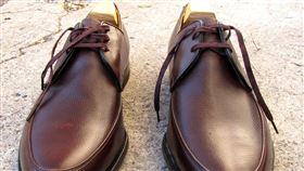 德比鞋
https://www.flickr.com/photos/85546319@N04/8154287992/in/photolist-dqyRJh-dqyJx4-nHb715-xirutu-acTGoj-qeJgvE-6YCCCD-GzvPbd-9Mk9jv-PM987S-qUjhNr-qvGR12-PM71w1-qyovop-qvuCdU-rsrJV4-qvyJDG-qybrHU-ycX