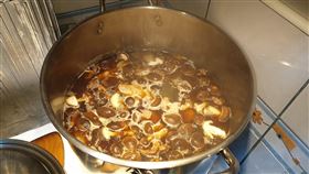 情人節,雞湯,安太座,面子,禮物(翻攝自 爆廢公社)