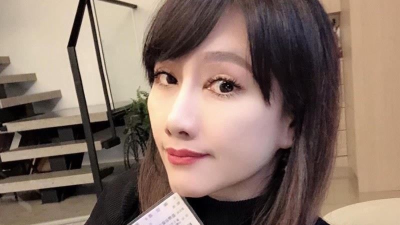 結束十年婚！高國華與陳子璇簽字離婚