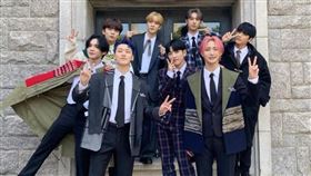 ATEEZT成員結束美巡返韓確診「傘」2度中鏢新冠肺炎。（圖／翻攝自ATEEZ IG）