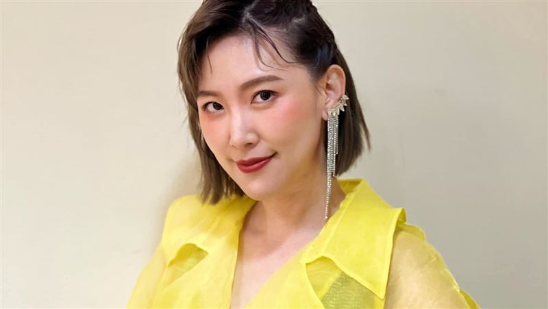 李懿緊摟男友放閃　秘藏7年甜翻眾人