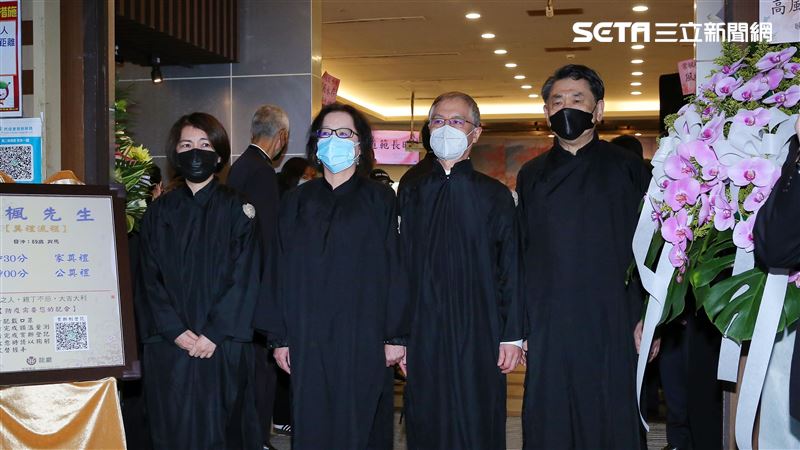 常楓告別式！女兒吐4字淚崩鞠躬