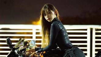 掰了50歲男友「重機女神」突曝分手震撼彈