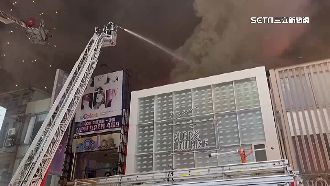 西門町排買限量球鞋　下秒店長喊失火