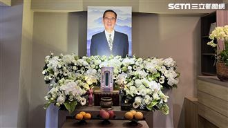 巴戈逝世靈堂曝光　全白花朵如仙境