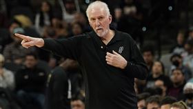 ▲馬刺教頭波波維奇（Gregg Popovich）生涯已累積1333勝。（圖／美聯社／達志影像）