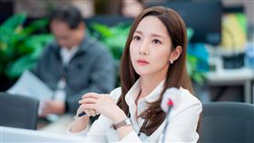 	《氣象廳的人們：社內戀愛殘酷史篇》宋江、朴敏英（圖／Netflix提供）