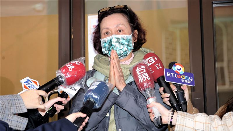 巴二嫂趕赴靈堂　曝巴戈擔心事求圓滿