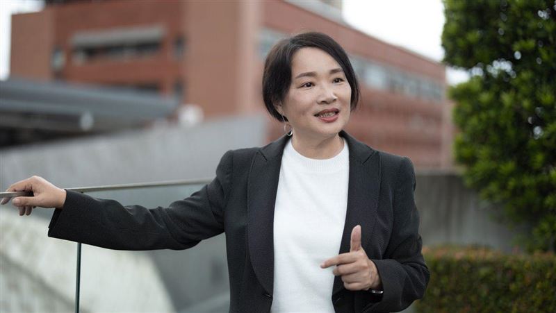 沒有大學文憑王文靜用說故事翻轉人生