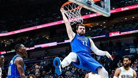 ▲東契奇（Luka Doncic）近4場有3戰得分破45分。（圖／翻攝自獨行俠推特）
