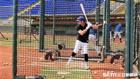 ▲亞利桑那響尾蛇陳聖平隨富邦悍將在嘉義市球場春訓。（圖／記者蕭保祥攝影）