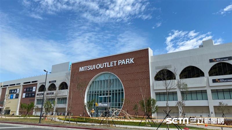 首次插旗台南三井　湯咖哩祭買一送一