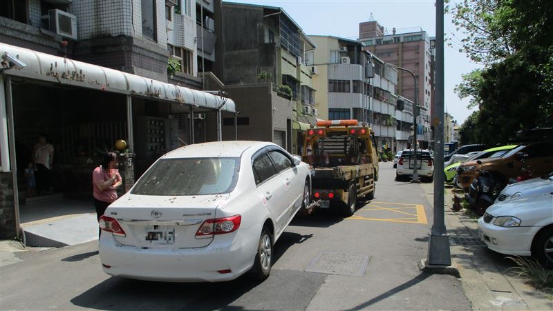 居檢趴趴造罰20萬不繳　拖他車拍賣