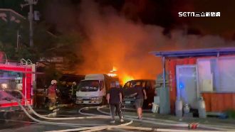 安定塑膠廠大火　刺鼻毒煙飄向北高雄