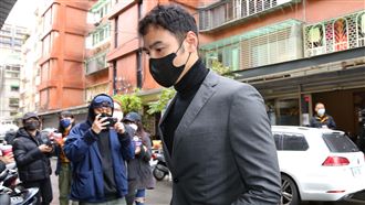 姪女曝巴戈病情直落　阮經天趕赴靈堂