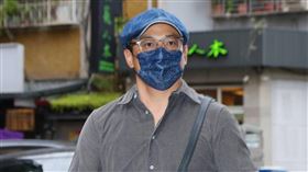 江宏恩、陳子強、胡瓜親赴巴戈靈堂致意。（圖／記者楊澍攝影）