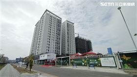 台南未來第一高樓,湖映白。（圖／記者陳韋帆攝影）